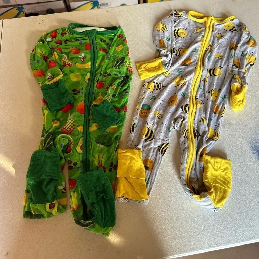 2 Little Sleepies Green and Yellow Garden & Bee Footies